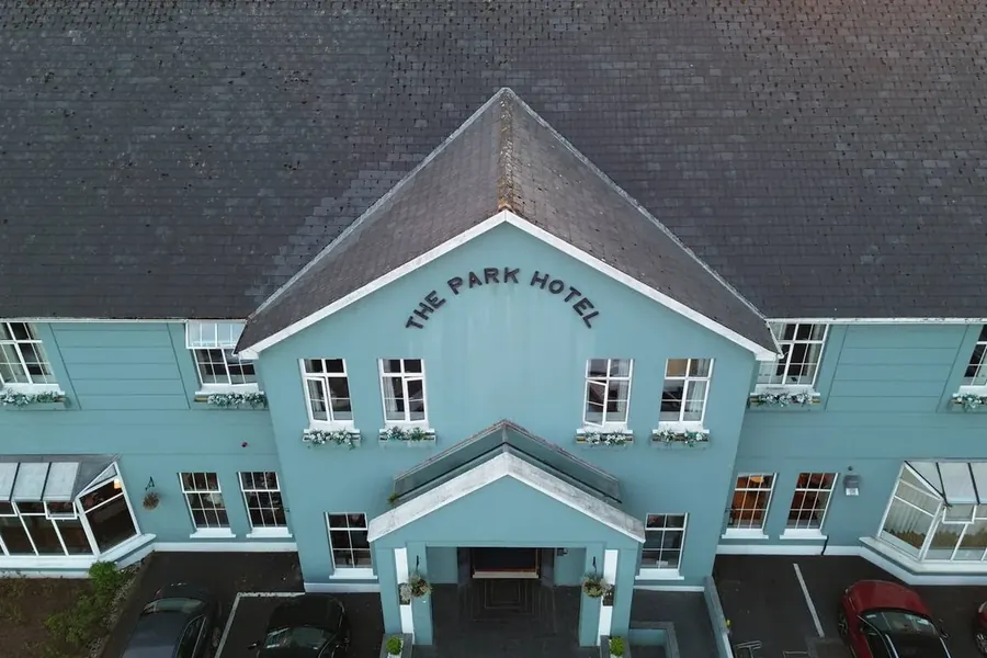 The front elevation of a hotel seen from the air